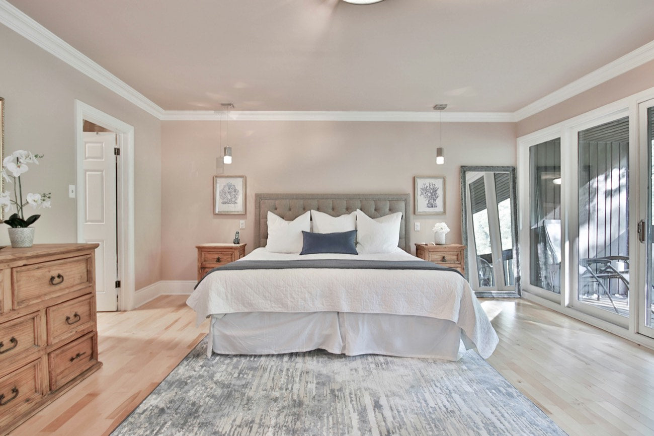 Schlafzimmer mit Mediair Bett