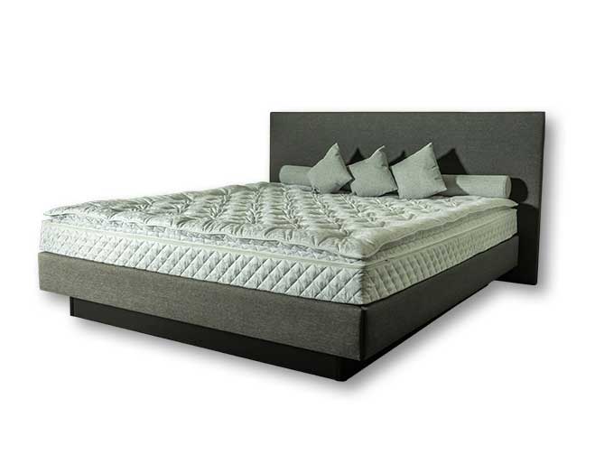 Boxwasserbett mit Stoffbezug